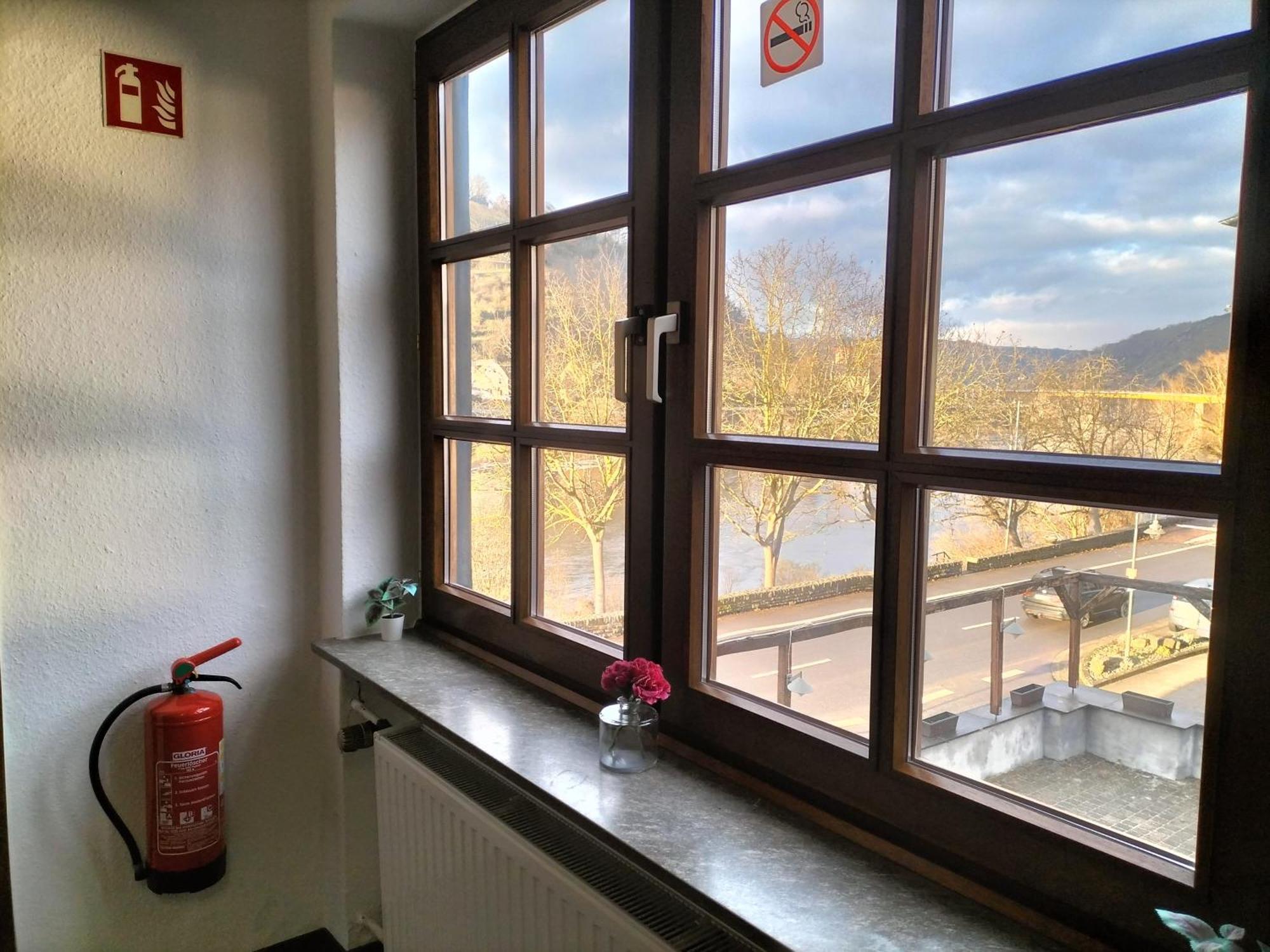 B3 Hotel Niederfell Екстериор снимка